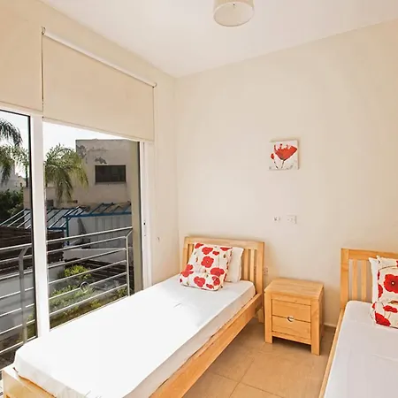 Your Dream Holiday With Private Pool In Protaras' Most Exclusive Neighbourhood, 1259 * Protarász